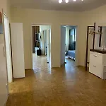 Modern And Cozy Apartment Close To City Center